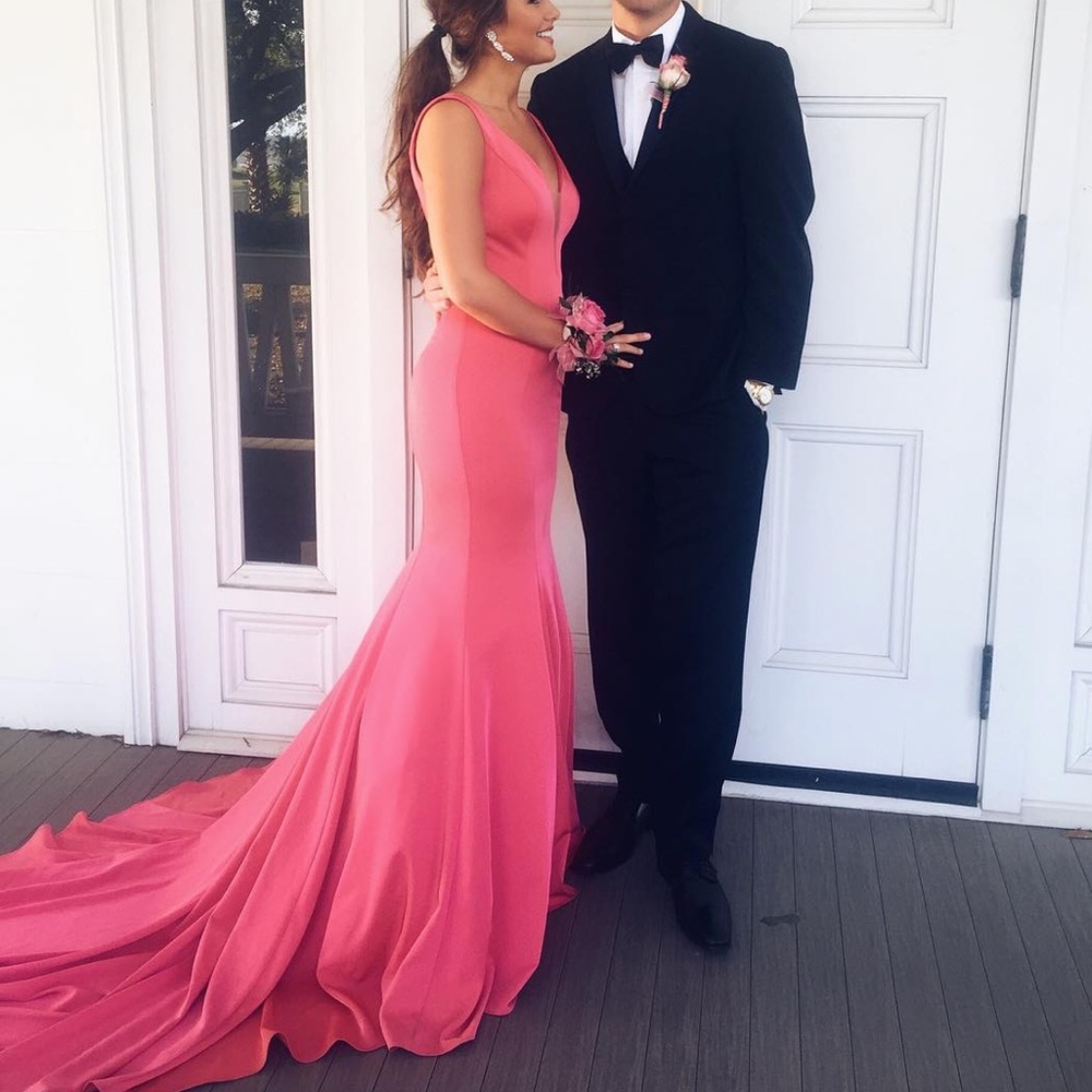 size 4 coral/pink shail k long formal gown with train